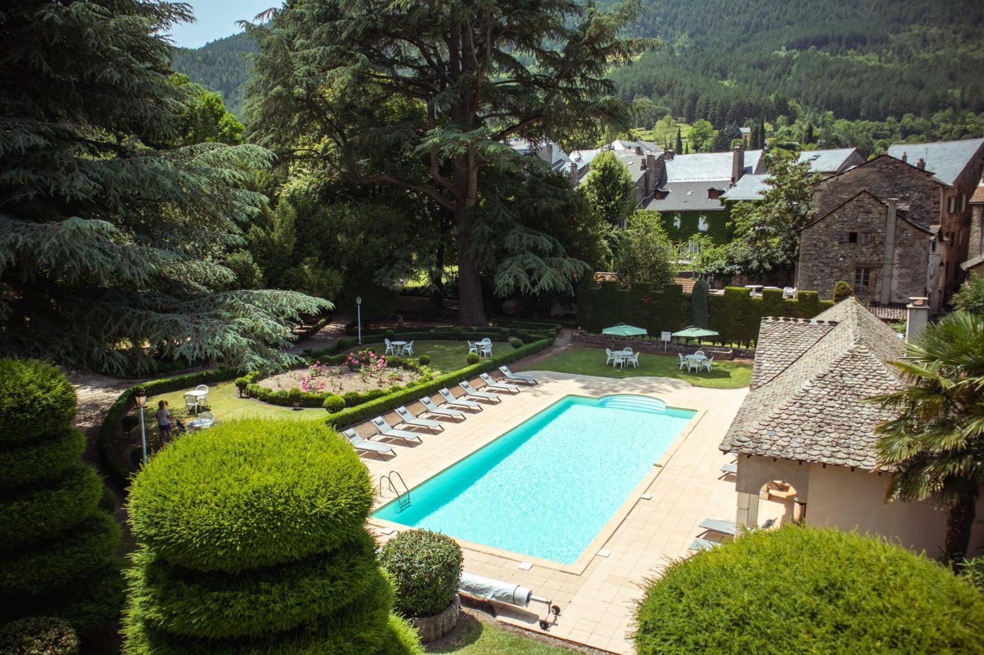 Grand Hôtel Du Parc Florac Buitenkant foto