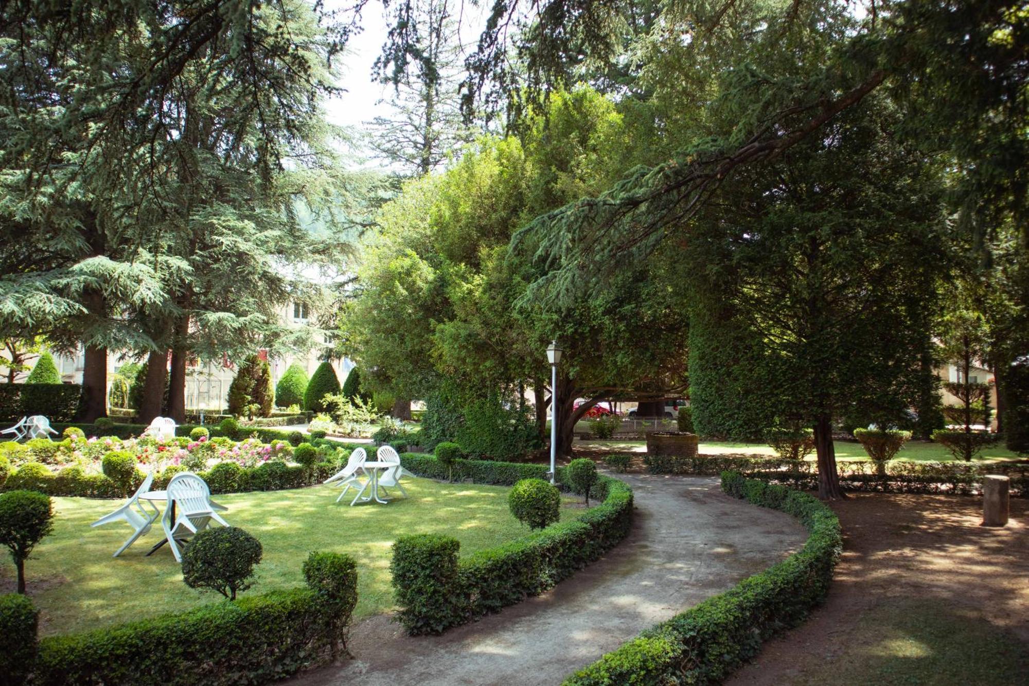Grand Hôtel Du Parc Florac Buitenkant foto
