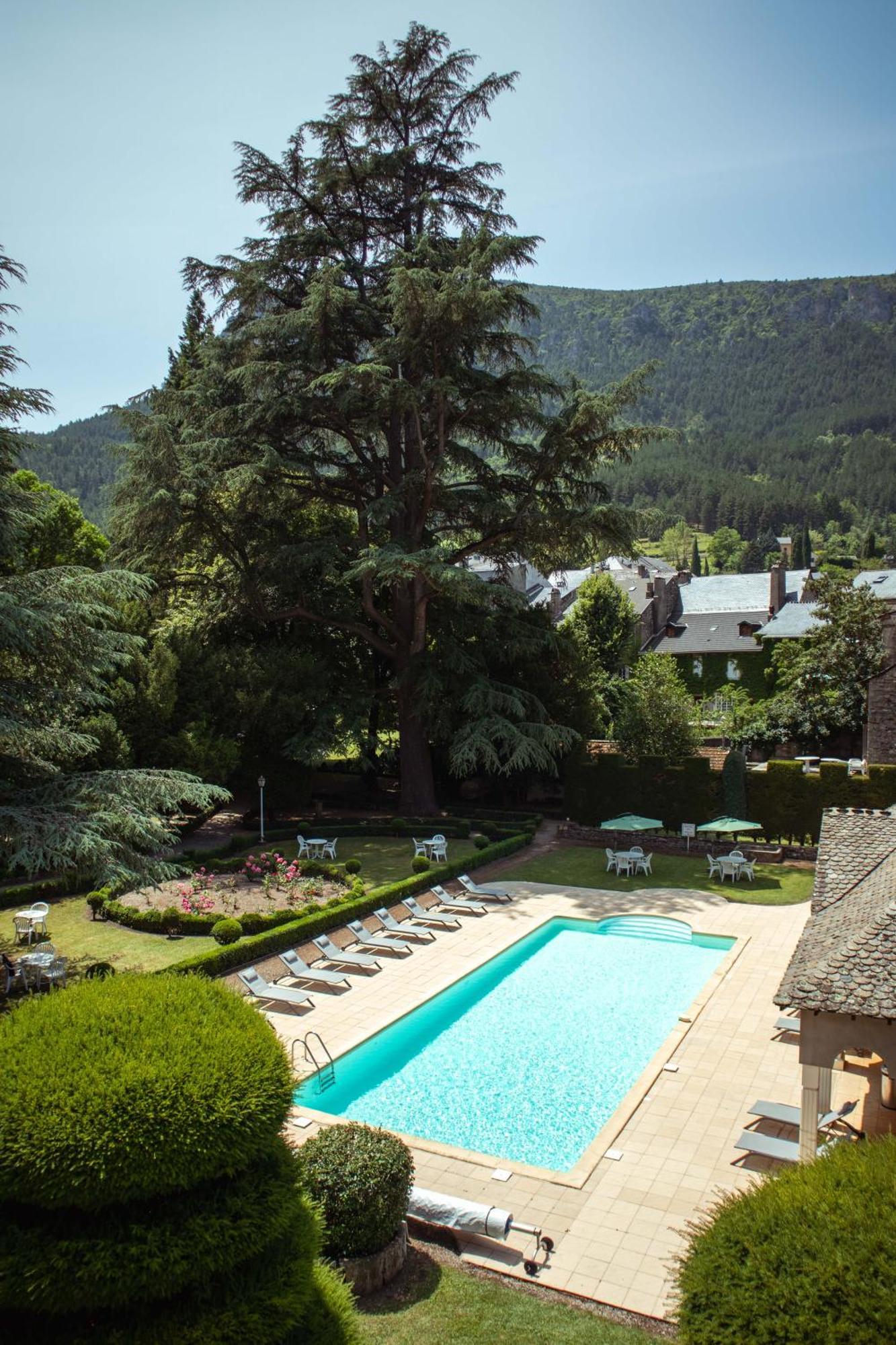 Grand Hôtel Du Parc Florac Buitenkant foto