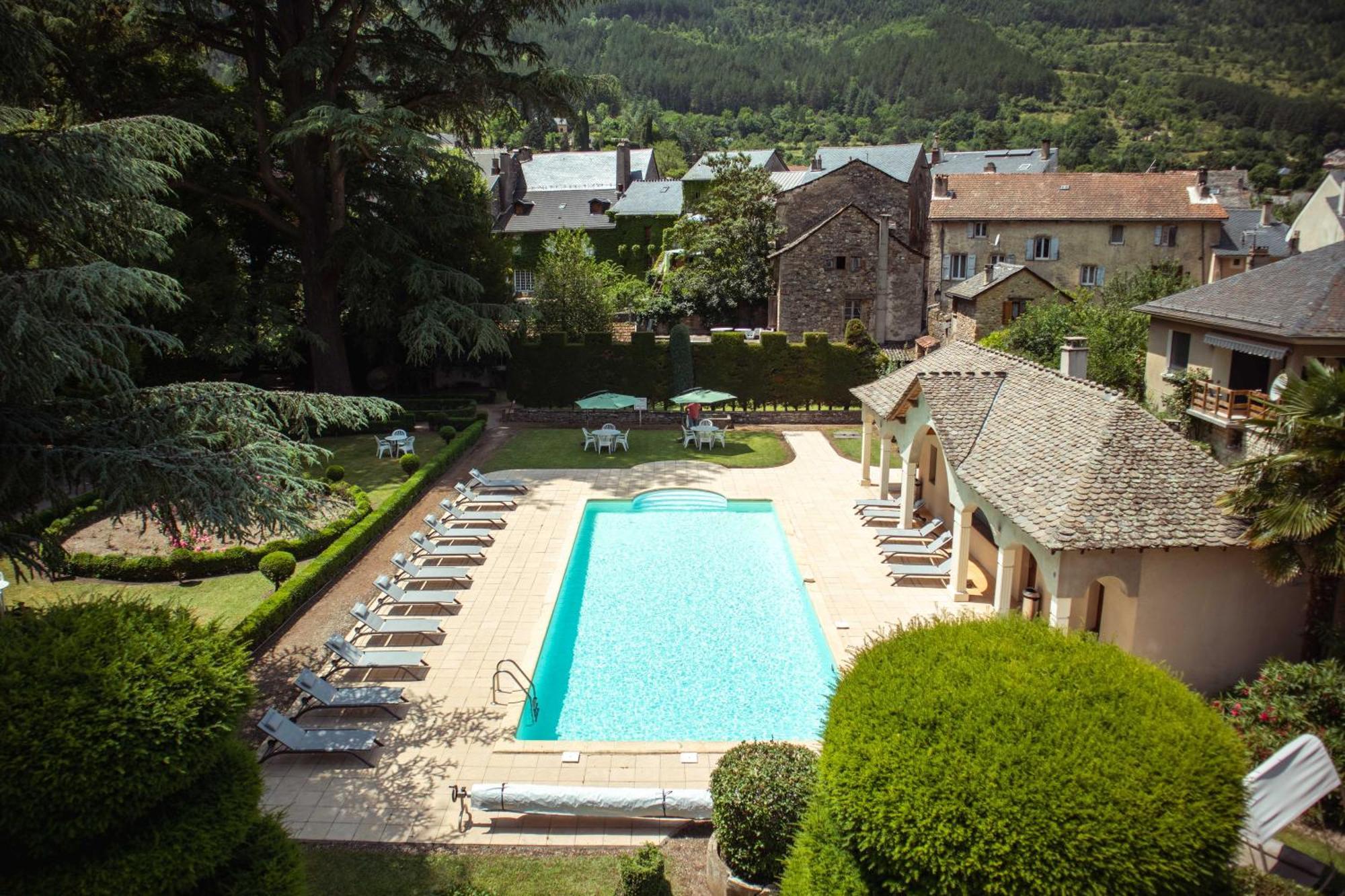 Grand Hôtel Du Parc Florac Buitenkant foto
