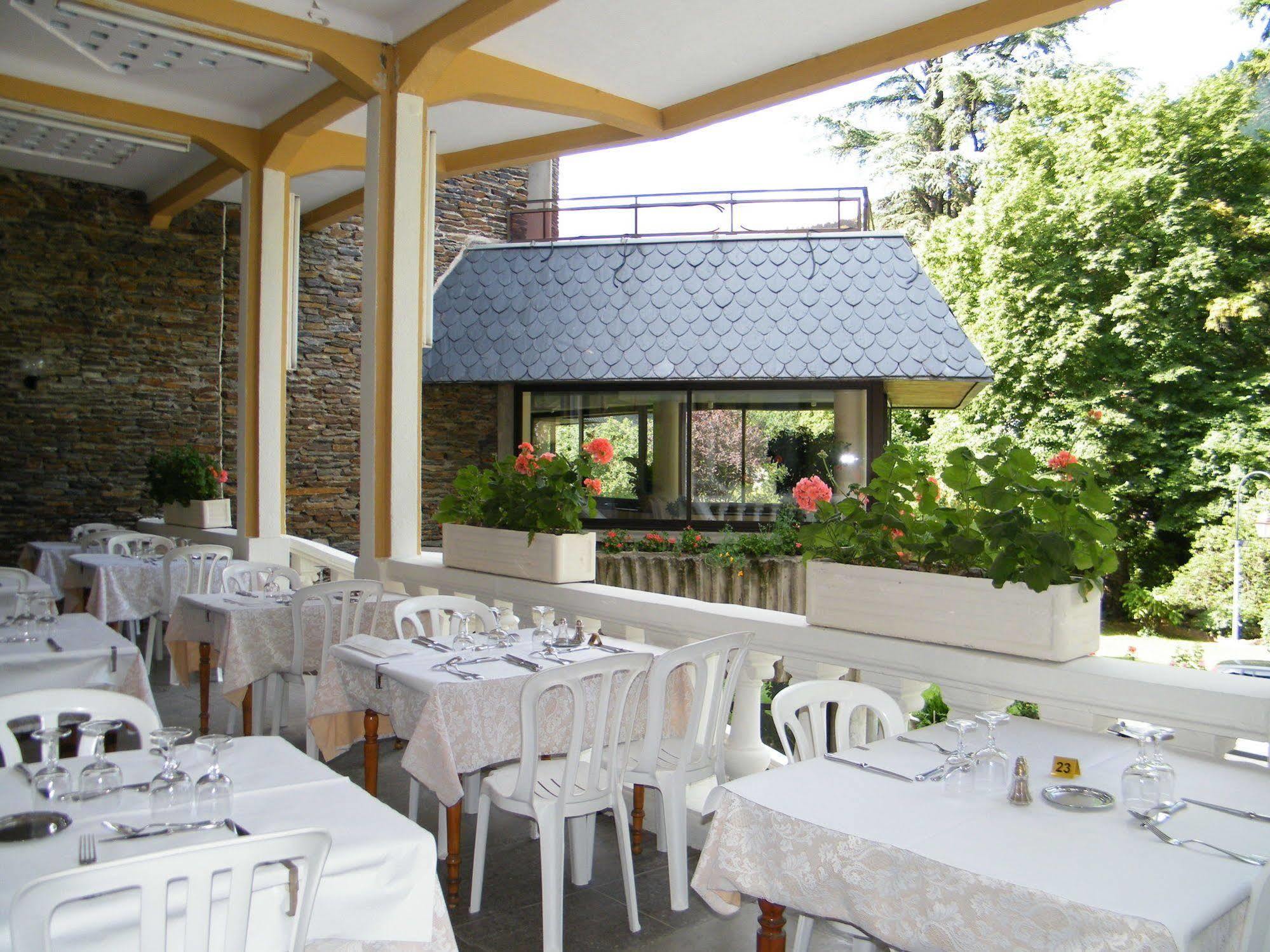 Grand Hôtel Du Parc Florac Buitenkant foto
